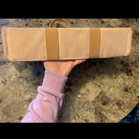 ❗️SOLD❗️Hermes Canvas Tote - Picture 11 of 11